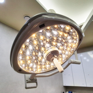 Đèn Mổ LED Luvis M300/M310